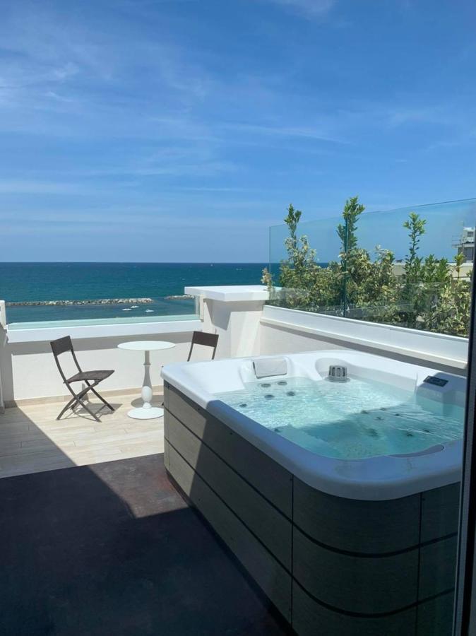 Trevi Family Resort Каттолика Экстерьер фото
